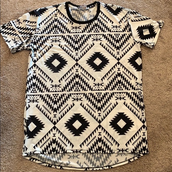 LuLaRoe Tops - NWT LuLaRoe Aztec Hudson Tee